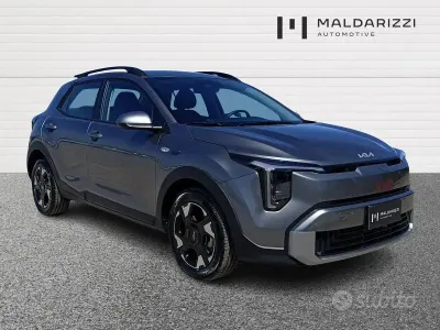 Nuova Kia Stonic Urban 101 CV (74 kW) 2026 Grigio SUV