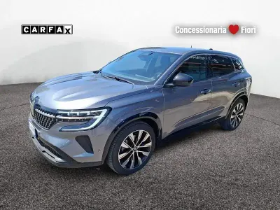 Usata Renault Austral Techno 199 CV (146 kW) 2023 Grigio SUV