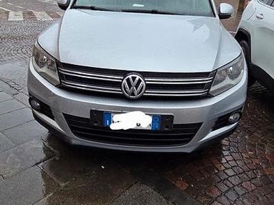 Usata VW Tiguan Trendline 122 CV (89 kW) 2012 Grigio SUV