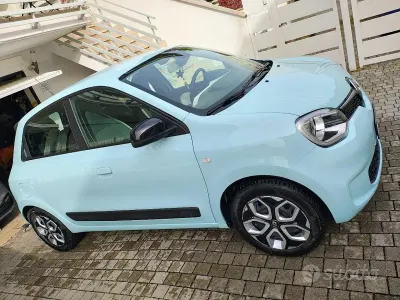 Usata Renault Twingo 42 CV (30 kW) 2024 Blu Utilitaria