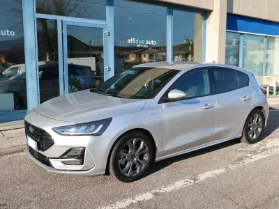 Usata Ford Focus ST-Line 116 CV (85 kW) 2025 Argento Berlina