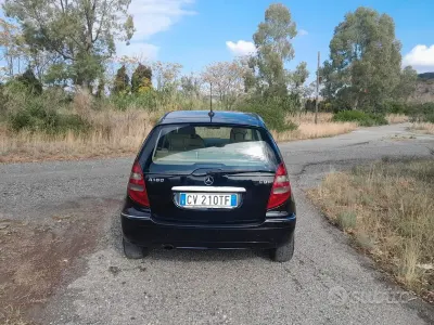 Usata Mercedes A180 82 CV (60 kW) 2005 Nero Berlina