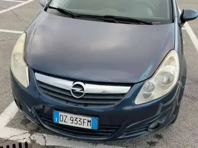 Usata Opel Corsa Enjoy 80 CV (58 kW) 2009 Blu/azzurro Utilitaria