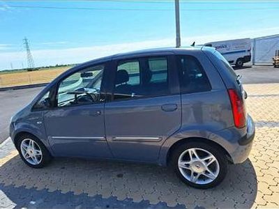 Grigio Usata 2005 Lancia Musa Monovolume | 1800 € (Cara)