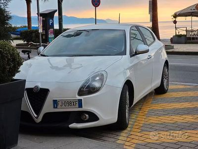Usata Alfa Romeo Giulietta 2016 Bianco Utilitaria