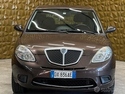 Usata Lancia Ypsilon 69 CV (50 kW) 2009 Marrone Utilitaria
