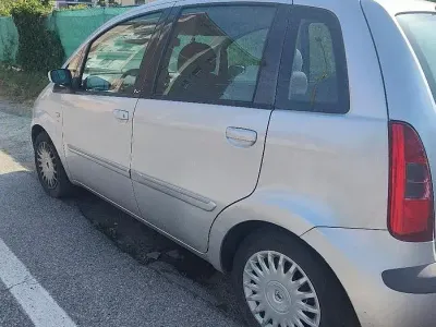 Usata Lancia Musa 69 CV (50 kW) 2007 Grigio Monovolume