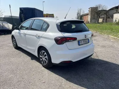 Usata Fiat Tipo Easy 75 CV (55 kW) 2019 Berlina