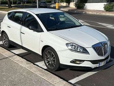 Usata Lancia Delta 120 CV (88 kW) 2010 Utilitaria