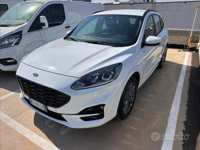 Usata Ford Kuga ST-Line X 190 CV (139 kW) 2024 Bianco SUV
