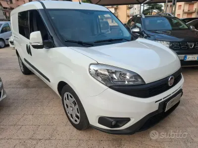 Usata Fiat Doblò 90 CV (66 kW) 2016 Bianco Monovolume