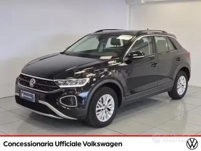Usado VW T-Roc Life 150 CV (110 kW) 2025 Negro SUV