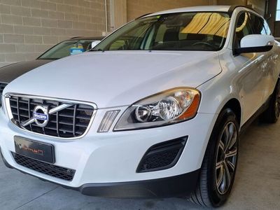 usata Volvo XC60 D3 *Gommata*Service*Baule elettrico*