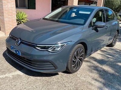Usata VW Golf VIII Life 150 CV (110 kW) 2020 Grigio Berlina