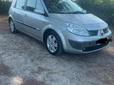 Usata Renault Scénic II 107 CV (78 kW) 2006 Monovolume