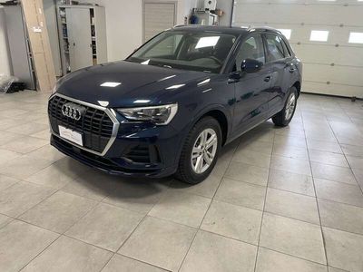 Usata Audi Q3 Business 150 CV (110 kW) 2020 Blu/azzurro SUV