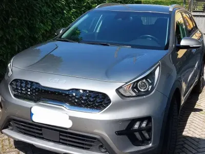 Usata Kia Niro Style 141 CV (103 kW) 2021 Grigio SUV