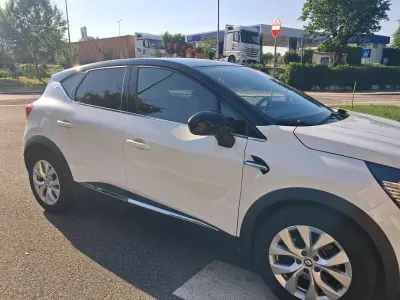 Usata Renault Captur Intens 145 CV (106 kW) 2022 Bianco SUV