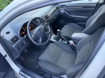 Käytetty Toyota Avensis 126 HP (92 kW) 2006 Farmari
