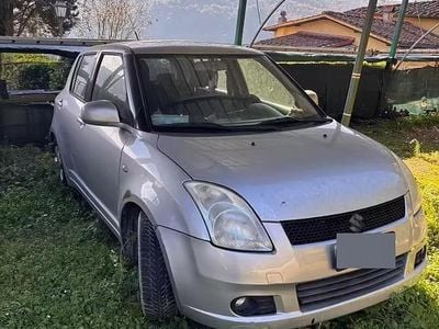 Usata Suzuki Swift 92 CV (67 kW) 2006 Grigio Utilitaria