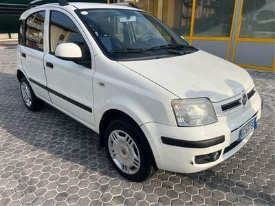 Usata Fiat Panda Dynamic 77 CV (56 kW) 2011 Bianco Berlina