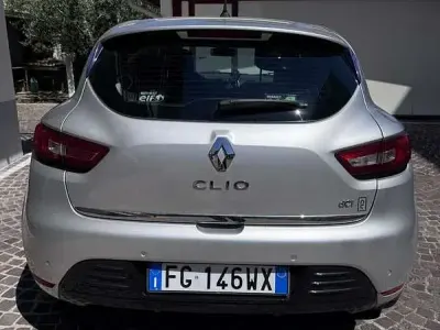 Usata Renault Clio IV Intens 75 CV (55 kW) 2017 Berlina