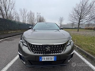 Usata Peugeot 3008 Access 120 CV (88 kW) 2017 Grigio SUV