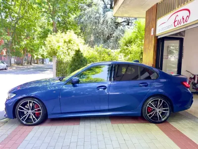 Usata BMW 320 M Sport 190 CV (139 kW) 2022 Blu portimao metallic Berlina