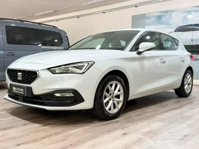 Usata Seat Leon Style 150 CV (110 kW) 2021 Bianco Berlina