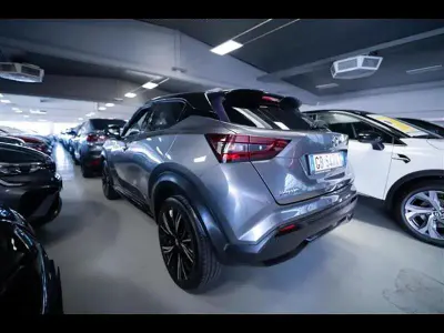 Usata Nissan Juke 117 CV (86 kW) 2020 Grigio chiaro SUV