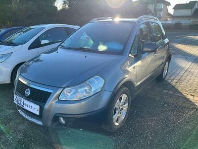 Usata Fiat Sedici Dynamic 107 CV (78 kW) 2008 Grigio SUV