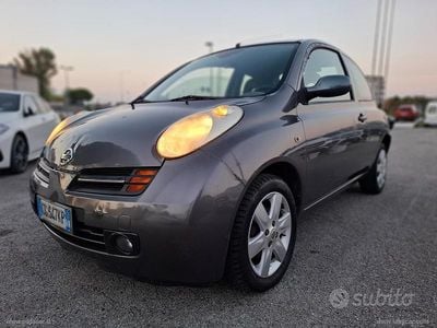 Begagnad Nissan Micra Acenta 80 HK (58 kW) 2003 Grå Halvkombi