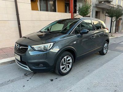 Usata Opel Crossland X Innovation 99 CV (72 kW) 2018 Grigio SUV