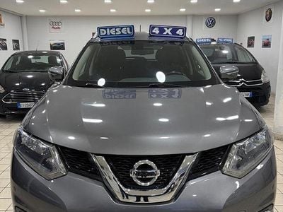 Usata Nissan X-Trail Tekna 131 CV (96 kW) 2015 Grigio SUV