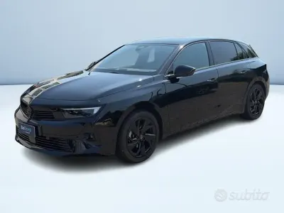 Usata Opel Astra S 131 CV (96 kW) 2023 Nero pastello Utilitaria