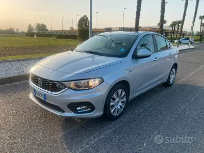 Usata Fiat Tipo 76 CV (55 kW) 2018 Grigio Berlina