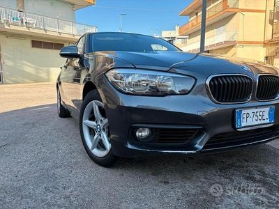 Usata BMW 118 Advantage 150 CV (110 kW) 2018 Grigio Utilitaria