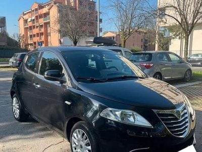 Usata Lancia Ypsilon Silver 69 CV (50 kW) 2014 Utilitaria