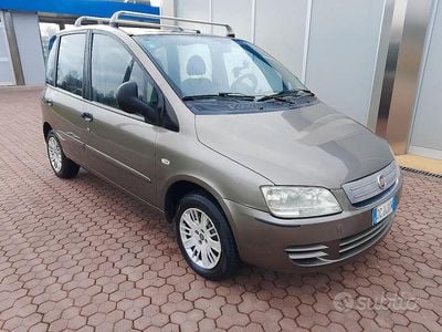 Usata Fiat Multipla Emotion 103 CV (75 kW) 2006 Grigio Monovolume