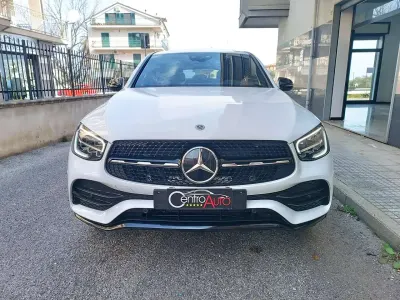 Usata Mercedes GLC300 Premium 194 CV (142 kW) 2022 Bianco SUV