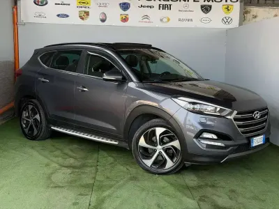 Usata Hyundai Tucson Xpossible 136 CV (100 kW) 2017 Grigio SUV
