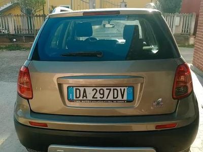 Usata Fiat Sedici 120 CV (88 kW) 2006 Marrone SUV