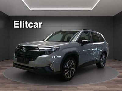 Nuova Subaru Forester Premium 150 CV (110 kW) 2026 River rock pearl SUV