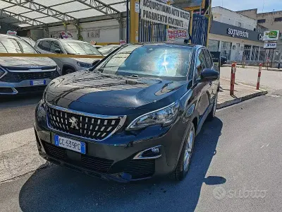 Usata Peugeot 3008 Business-Line 131 CV (96 kW) 2020 Nero SUV