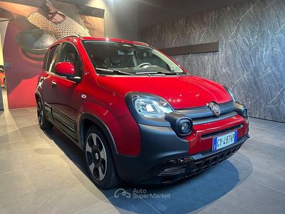 Rosso passione (pastello) Usata 2025 Fiat Panda Berlina | 12.490 € (Buon prezzo)