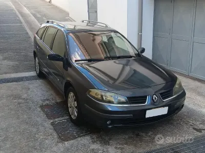 Usata Renault Laguna II 131 CV (96 kW) 2006 Grigio Station wagon