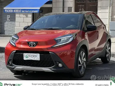 Usata Toyota Aygo X Lounge 72 CV (52 kW) 2022 Rosso SUV