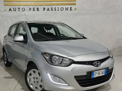Usata Hyundai i20 84 CV (61 kW) 2013 Grigio Utilitaria