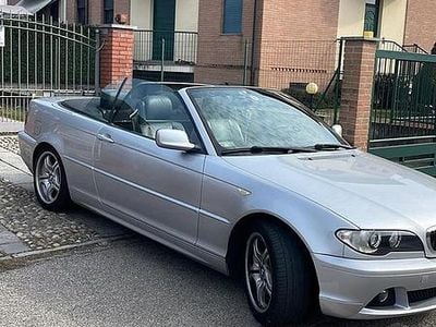 Usata BMW 318 Cabriolet 143 CV (105 kW) 2005 Grigio Cabrio