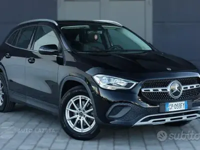 Occasion Mercedes GLA180 Business 116 ch (85 kW) 2023 Noir SUV